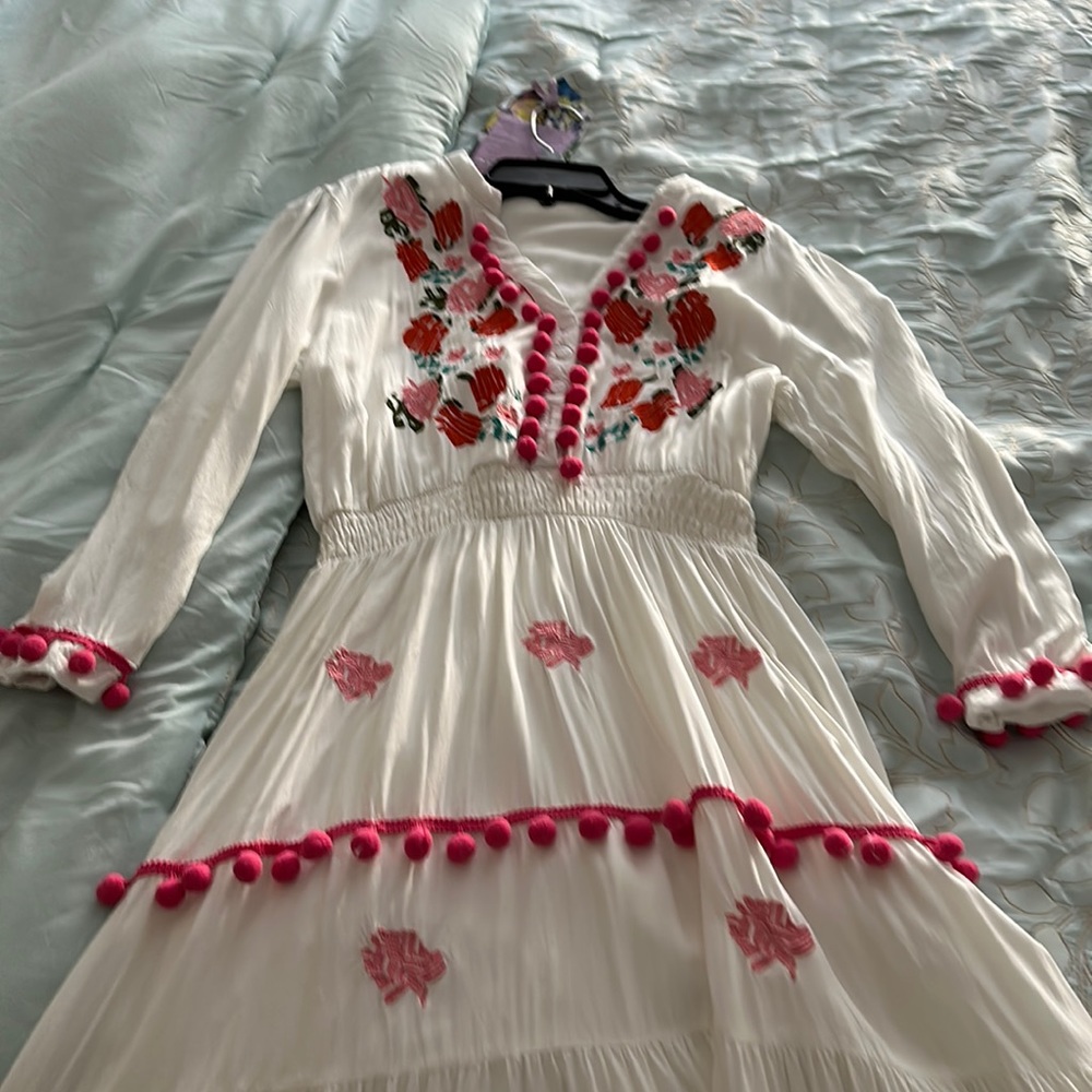 Beautiful off white dress with floral design